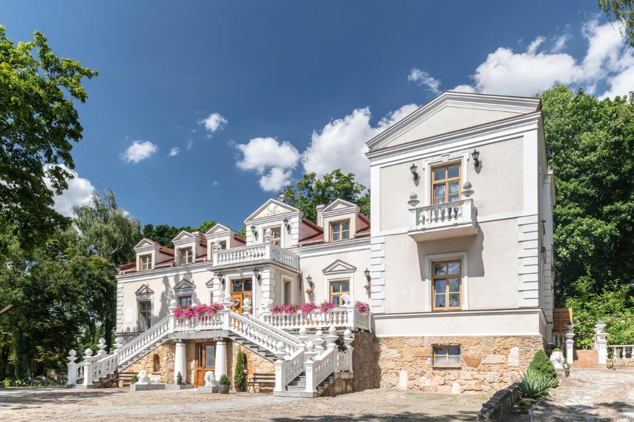 Palac Tarnowskich Hotel & Restauracja & Spa Ostrowiec Swietokrzyski Exterior photo